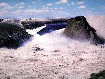 teton_dam_failure.jpg