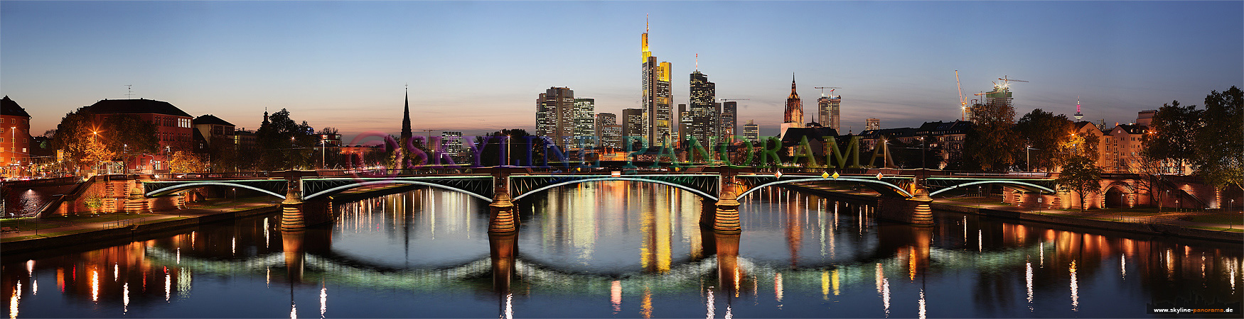 p_00154_panorama-frankfurt